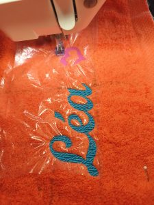 Quel format de fichier broderie choisir pour sa machine ? indispensable ! 3 Exemple de motif de broderie ''Léa''en cours
